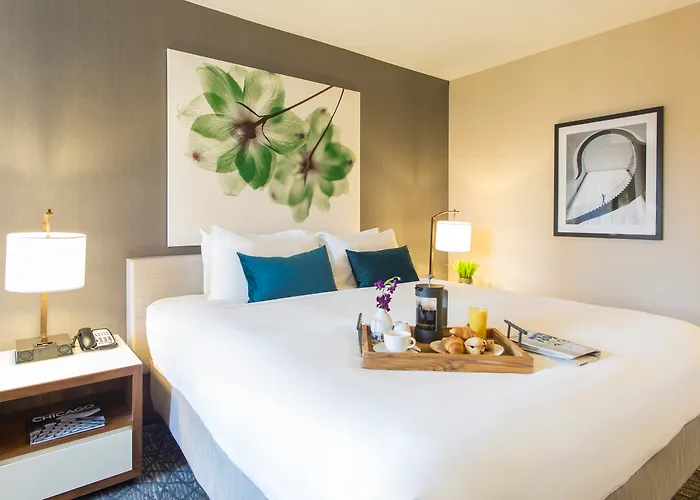Fairmont Millennium Park Hotel 4*
