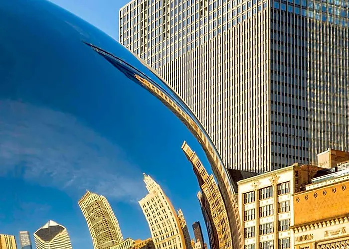 Fairmont Millennium Park 4*